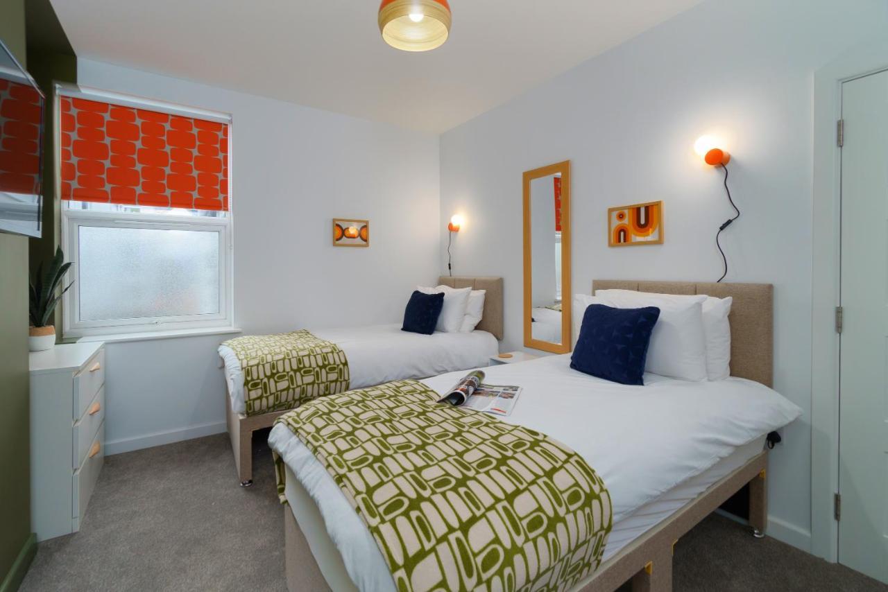 Apartment Two - Private Car Park, Comfortable And Well Equipped - By Ocean City Retreats Plymouth Eksteriør billede