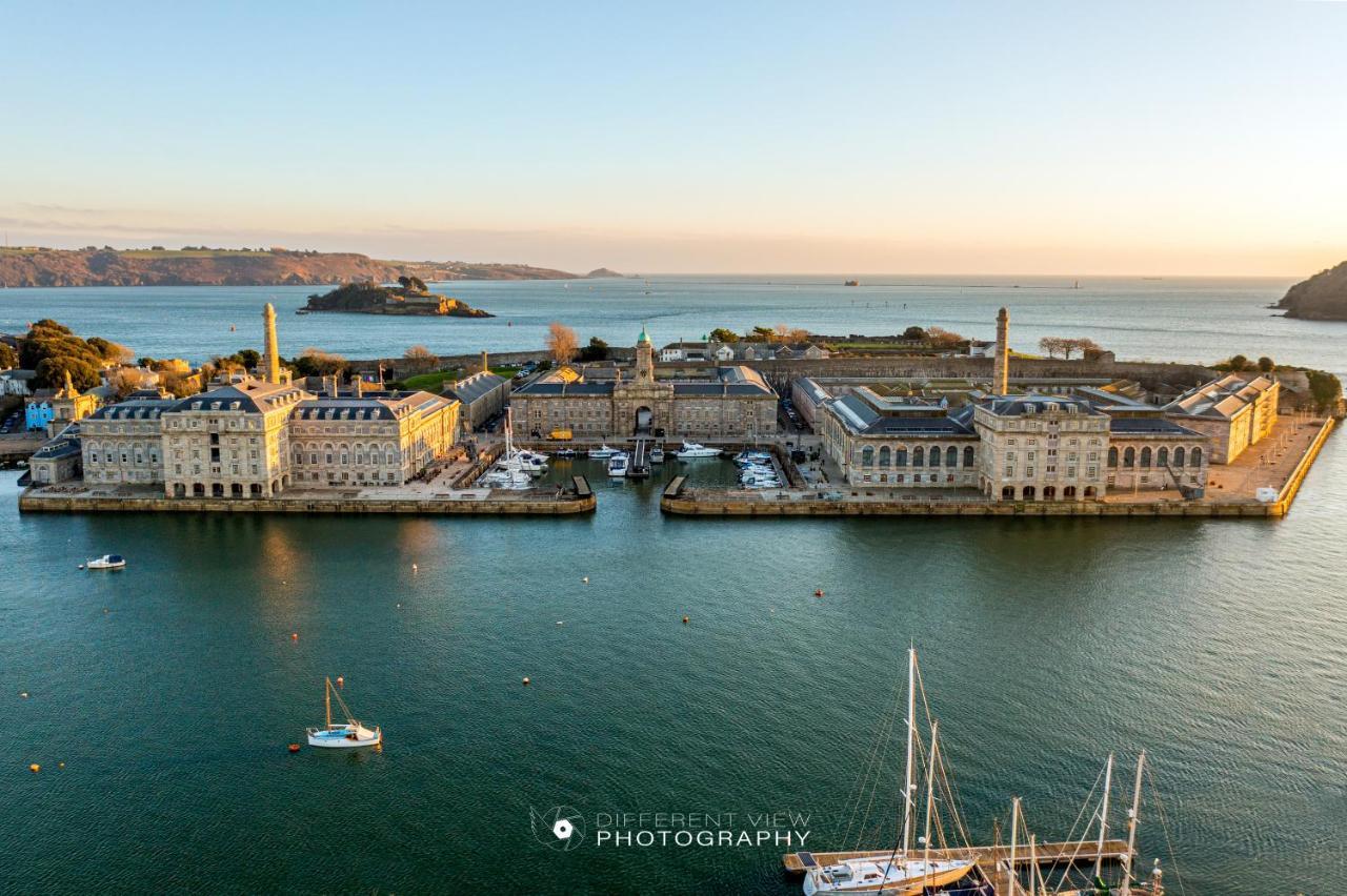 Apartment Two - Private Car Park, Comfortable And Well Equipped - By Ocean City Retreats Plymouth Eksteriør billede