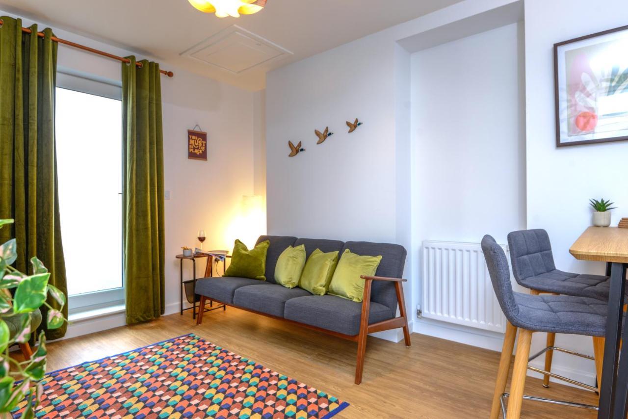 Apartment Two - Private Car Park, Comfortable And Well Equipped - By Ocean City Retreats Plymouth Eksteriør billede