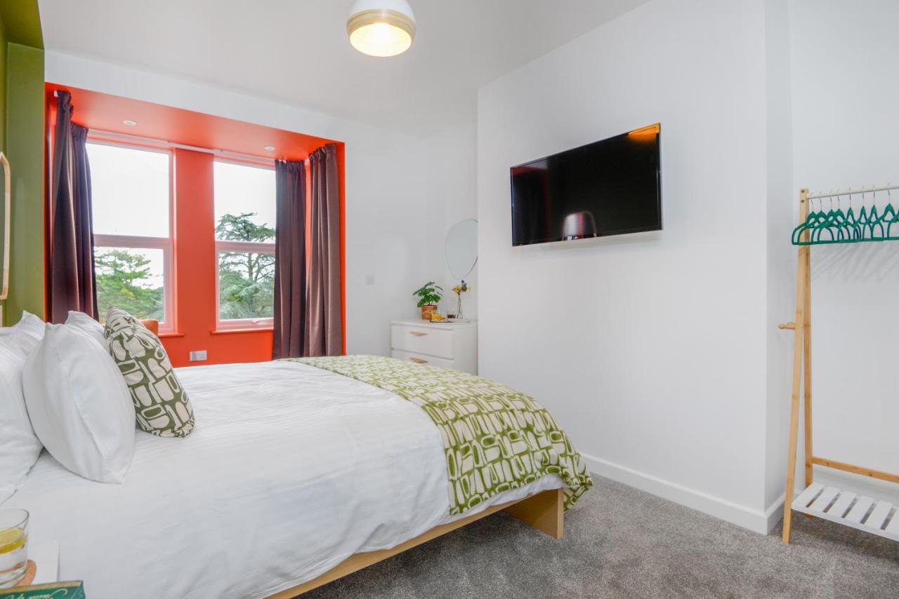 Apartment Two - Private Car Park, Comfortable And Well Equipped - By Ocean City Retreats Plymouth Eksteriør billede