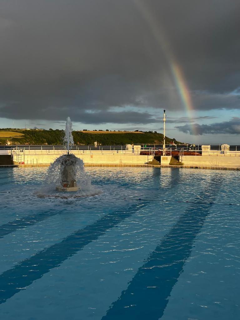 Apartment Two - Private Car Park, Comfortable And Well Equipped - By Ocean City Retreats Plymouth Værelse billede